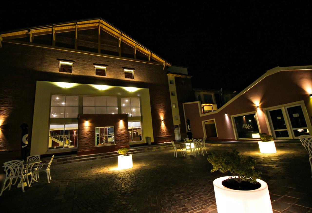 Antu Malal Hotel Plaza Huincul Eksteriør bilde
